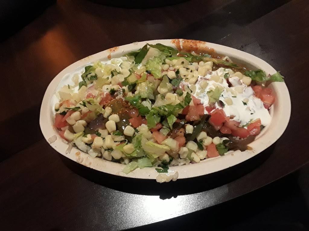 Chipotle Mexican Grill | restaurant | 860 Rosedale Shopping Center Ste 1020, Roseville, MN 55113, USA | 6516332300 OR +1 651-633-2300