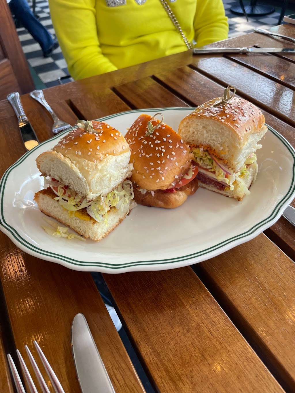 DL Mack’s | restaurant | 6501 Hillcrest Ave, Dallas, TX 75205, USA | 2142170036 OR +1 214-217-0036