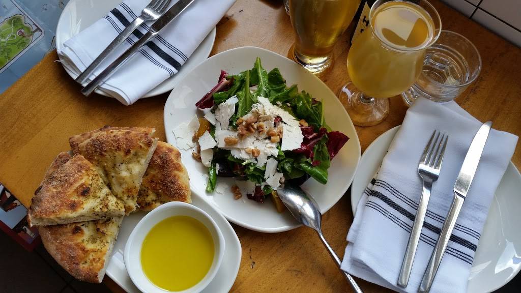 Delarosa | restaurant | 2175 Chestnut St, San Francisco, CA 94123, USA | 4156737100 OR +1 415-673-7100