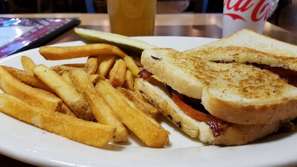 River City Brewing Co. | restaurant | 2280 Eisenhower Airport Pkwy, Wichita, KS 67209, USA | 3169461801 OR +1 316-946-1801