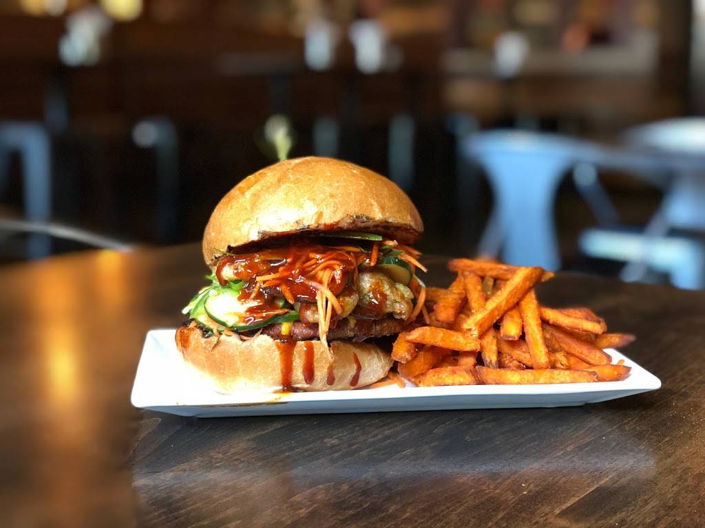 Brickyard Kitchen & Bar | restaurant | 1475 Eureka Rd #120, Roseville, CA 95661, USA | 9168368406 OR +1 916-836-8406