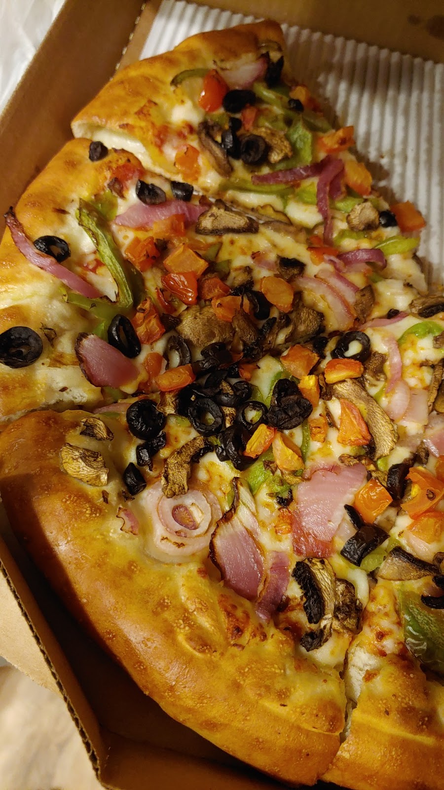 Pizza Hut | meal takeaway | 3939 Portola Pkwy 200 H, Irvine, CA 92602, USA | 7146195940 OR +1 714-619-5940