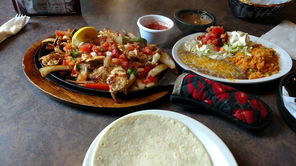 Solea Mexican Grill | restaurant | 705 Appleton Rd, Menasha, WI 54952, USA | 9207291011 OR +1 920-729-1011