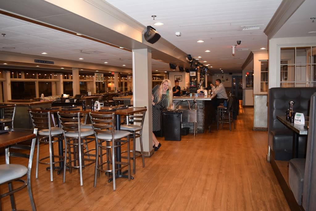 Tavern on the Wharf | restaurant | 6 Town Wharf, Plymouth, MA 02360, USA | 5089274961 OR +1 508-927-4961