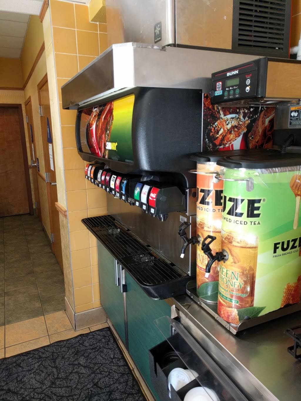 Subway | restaurant | 1950 Eureka Way, Redding, CA 96001, USA | 5302431616 OR +1 530-243-1616