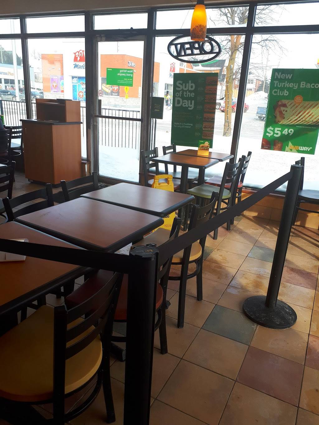 Subway | meal takeaway | 372 Raglan St S, Renfrew, ON K7V 1R7, Canada | 6134325021 OR +1 613-432-5021