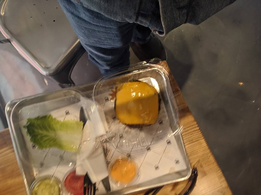 BurgerIM | restaurant | 1751 N 1st St #10, San Jose, CA 95112, USA | 4084365180 OR +1 408-436-5180