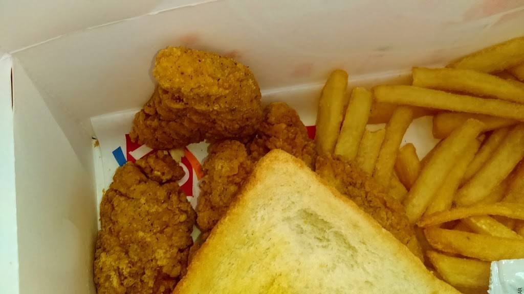 Dairy Queen Grill & Chill | restaurant | 11533 FL-82, Fort Myers, FL 33913, USA | 2393321476 OR +1 239-332-1476