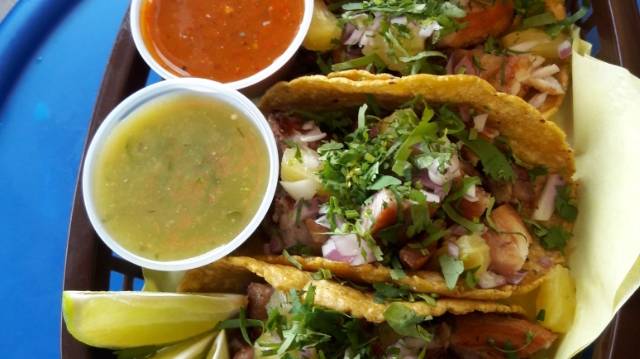 Los Tamales Locos | restaurant | 7337 SE Foster Rd, Portland, OR 97206, USA | 9713867228 OR +1 971-386-7228