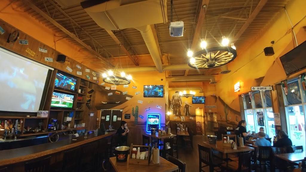 Wild Wing | restaurant | 3712 Innes Rd #8, Orléans, ON K1W 0C8, Canada | 6134249164 OR +1 613-424-9164