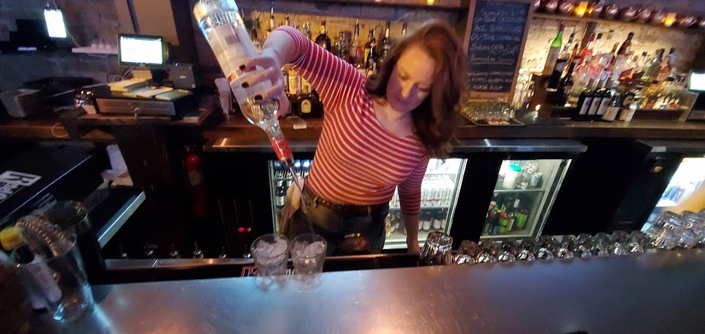 Gracie O Malleys- Wicker Park | restaurant | 1635 N Milwaukee Ave, Chicago, IL 60647, USA | 7732922765 OR +1 773-292-2765