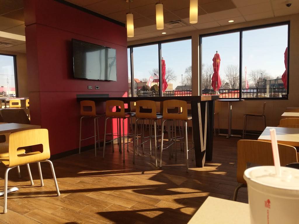 Wendys | restaurant | 2085 N Reed Rd, Kokomo, IN 46901, USA | 7658541126 OR +1 765-854-1126