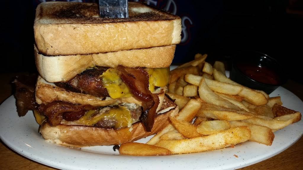 The Pub Fountains | night club | 12720 Southwest Fwy, Stafford, TX 77477, USA | 2812779333 OR +1 281-277-9333