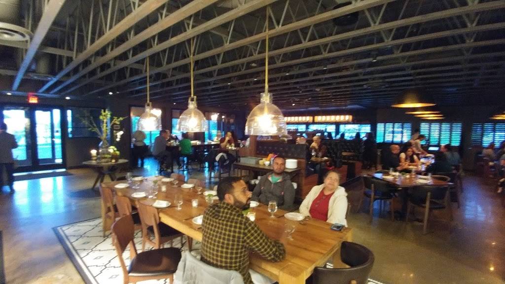 Lat14 Asian Eatery | restaurant | 8815 7th Ave N, Golden Valley, MN 55427, USA | 7634007910 OR +1 763-400-7910