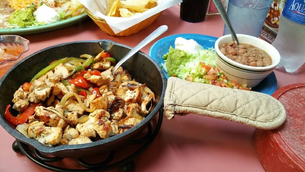 El Rosal | restaurant | 3900 Pelandale Ave #155, Modesto, CA 95356, USA | 2095430898 OR +1 209-543-0898