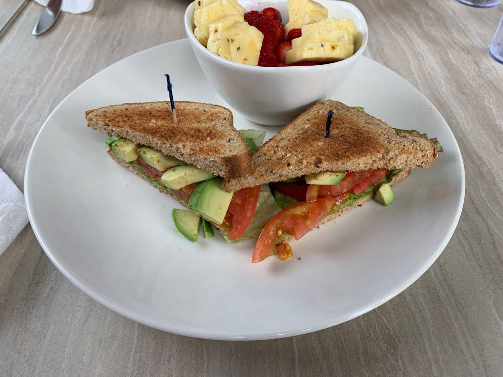 Malibu Restaurant | restaurant | 3339 Wonderland Rd S, London, ON N6L 1R4, Canada | 5196529129 OR +1 519-652-9129