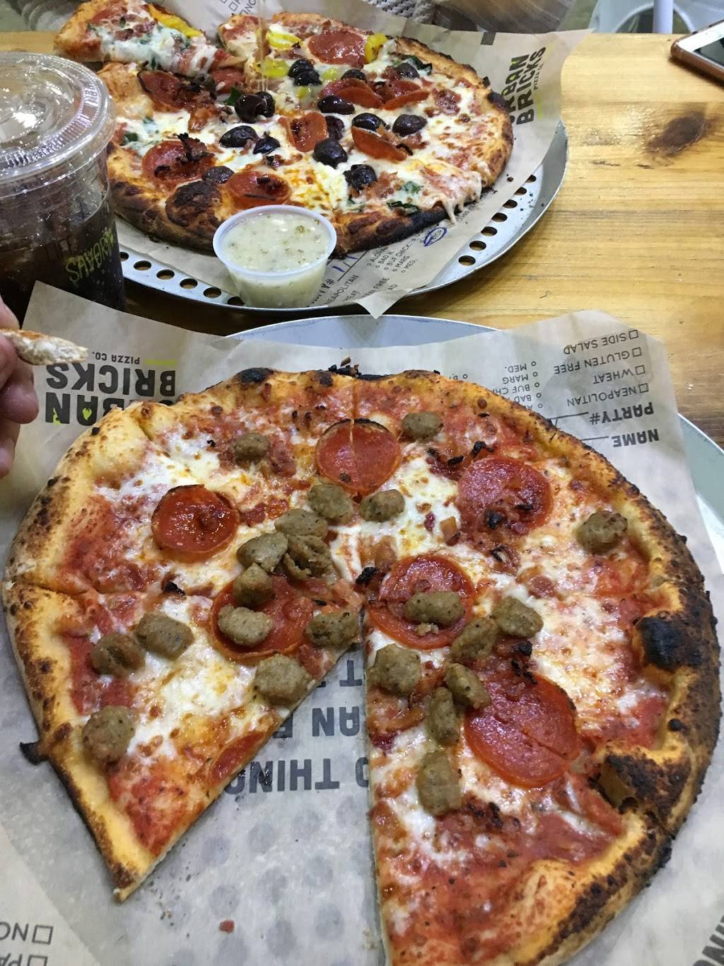 Urban Bricks Pizza Co. | restaurant | 17603 La Cantera Pkwy, San Antonio, TX 78257, USA | 2106993333 OR +1 210-699-3333