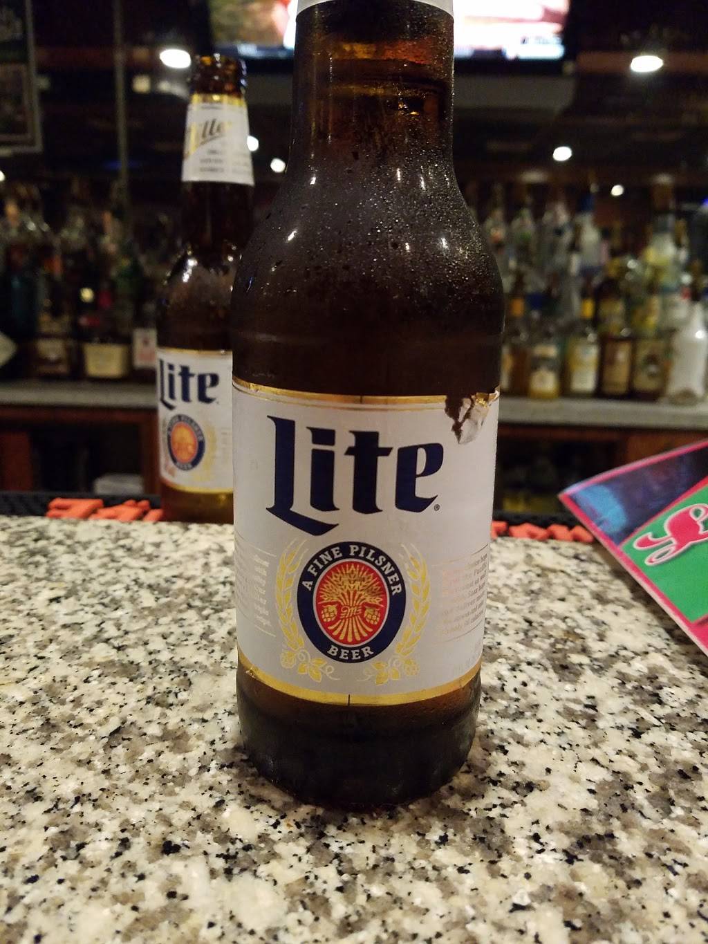 L&Bs Pizzeria & Sports Bar | restaurant | 5401 Mapledale Plaza, Dale City, VA 22193, USA | 7037301764 OR +1 703-730-1764