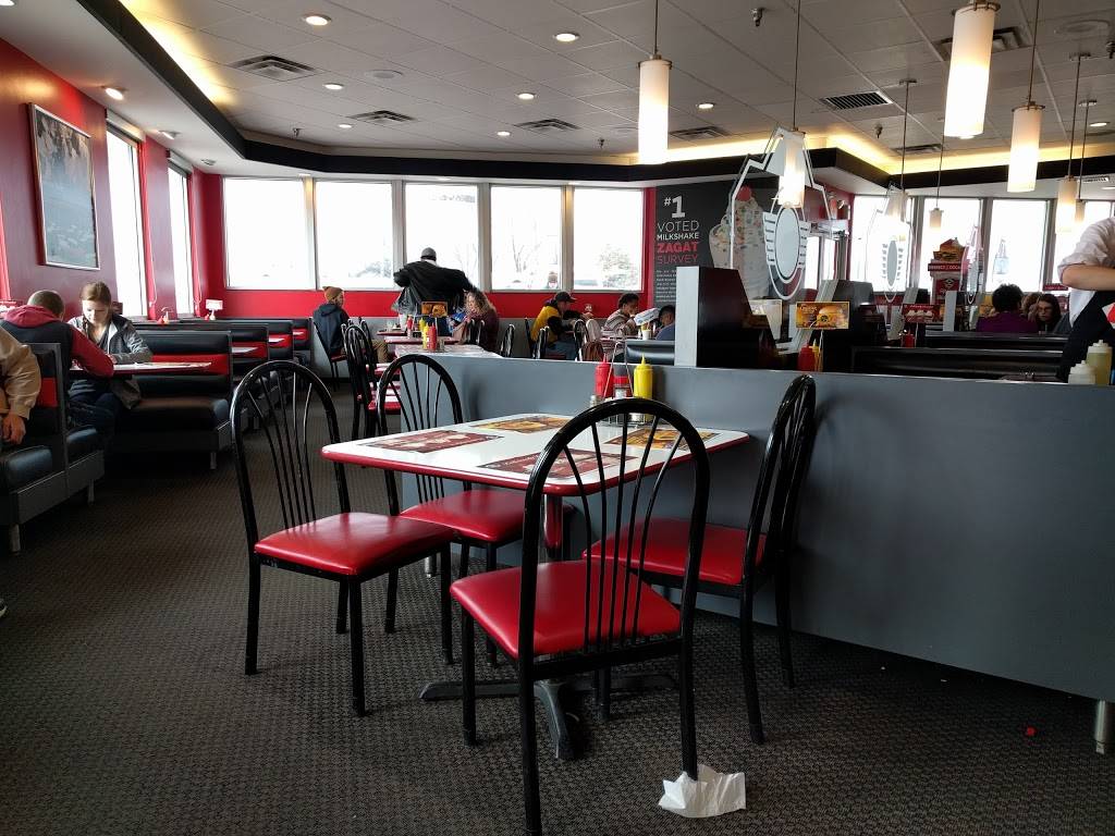 Steak n Shake | restaurant | 2519 Missouri Blvd, Jefferson City, MO 65109, USA | 5736369553 OR +1 573-636-9553