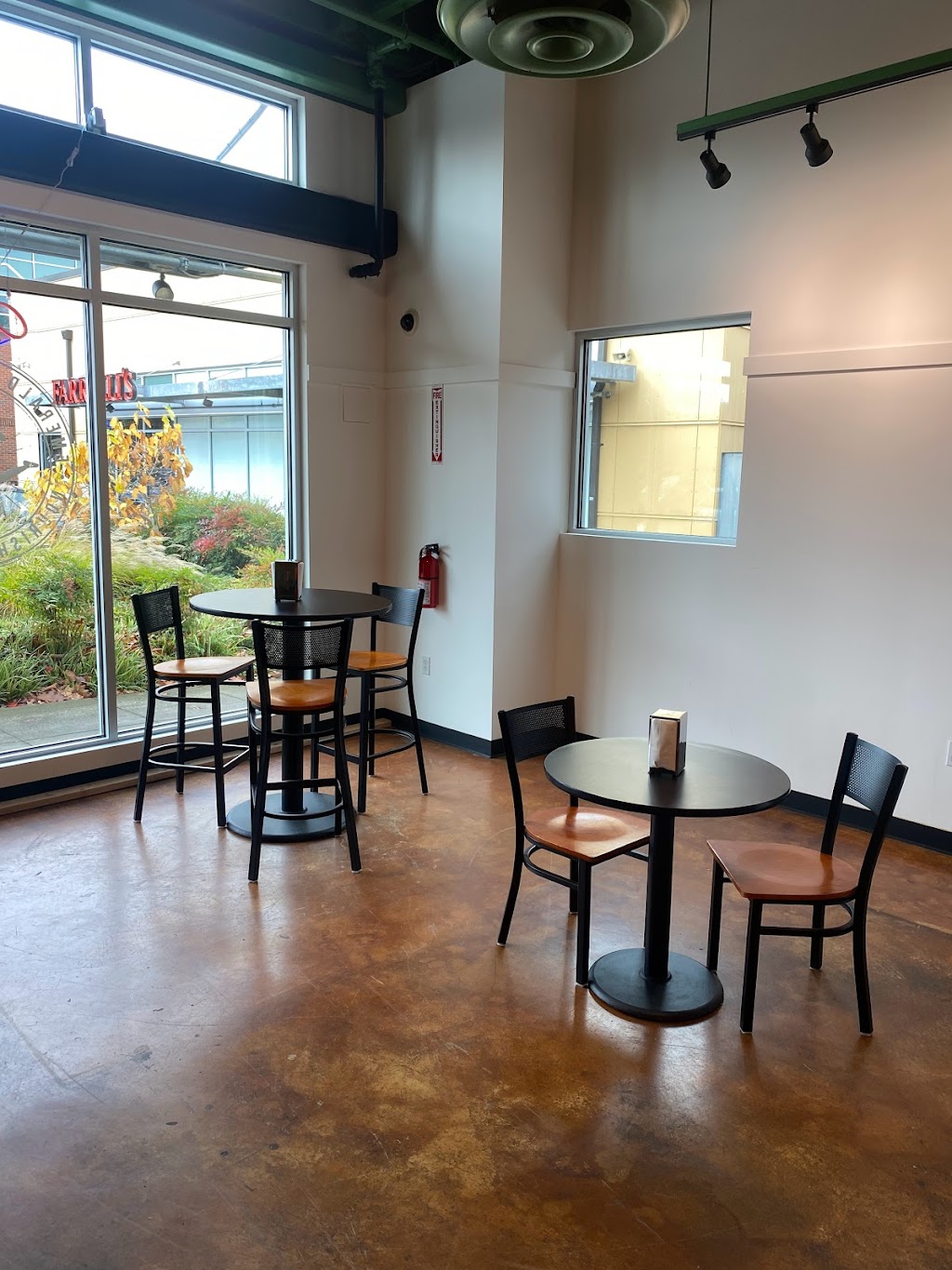 Emerald City Smoothie | restaurant | 212 Garfield St S, Tacoma, WA 98444, USA | 2535030553 OR +1 253-503-0553