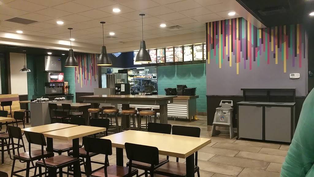 Taco Bell | meal takeaway | 3051 NW Bucklin Hill Rd, Silverdale, WA 98383, USA | 3606135406 OR +1 360-613-5406