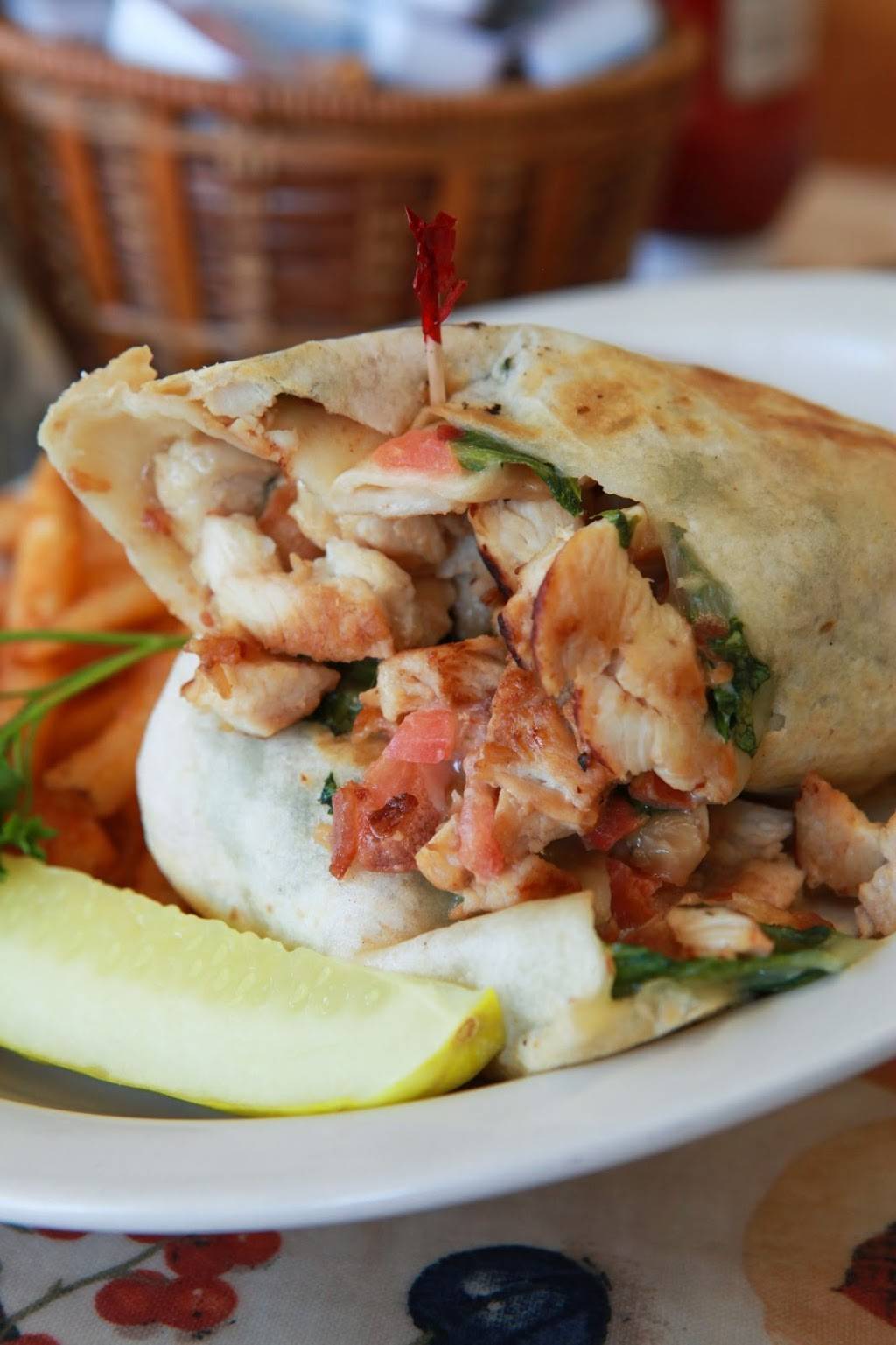 Peachs Restaurant - Manatee | restaurant | 3201 Manatee Ave W, Bradenton, FL 34205, USA | 9417472894 OR +1 941-747-2894