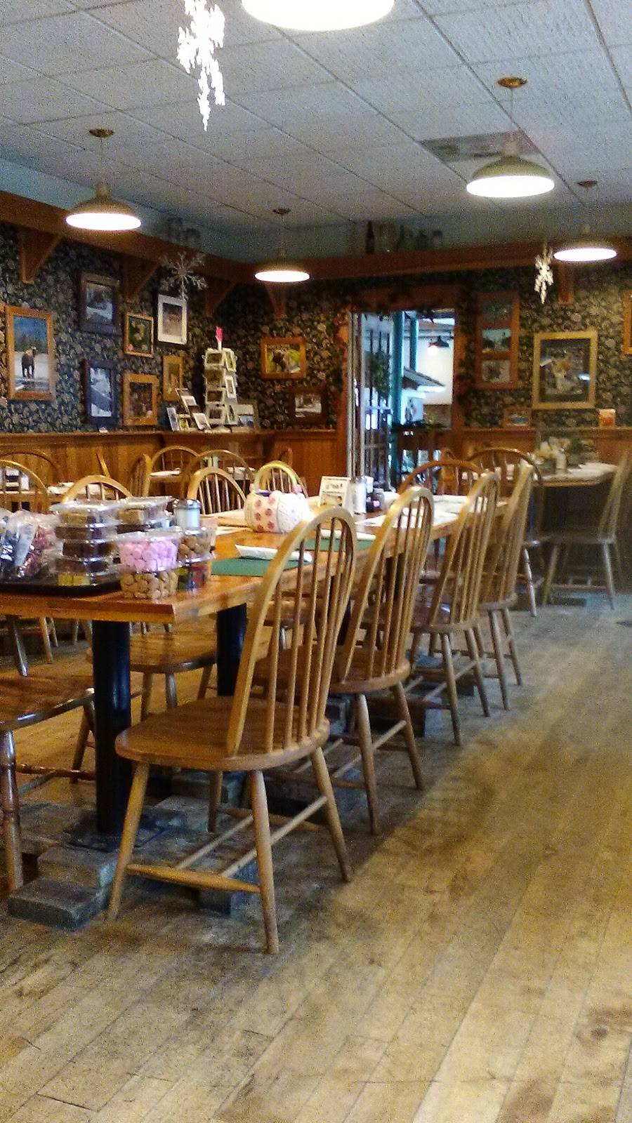 Coal Oil Johnnys Eatery | restaurant | 117 E State St, Pleasantville, PA 16341, USA | 8145895500 OR +1 814-589-5500