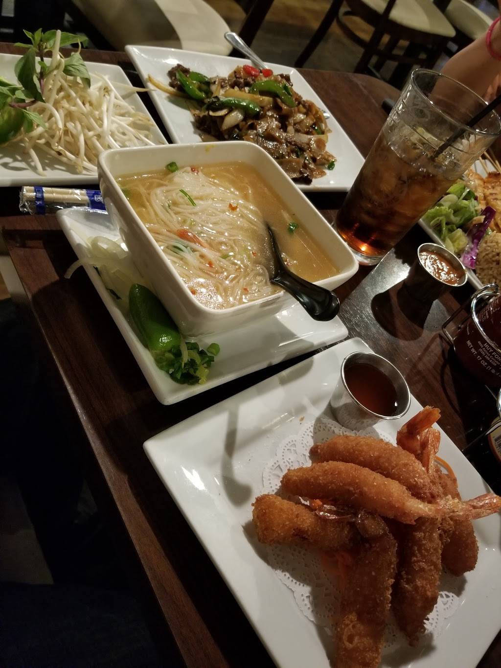 Palm Thai Cuisine | restaurant | 29263 Central Ave C, Lake Elsinore, CA 92532, USA | 9514373939 OR +1 951-437-3939