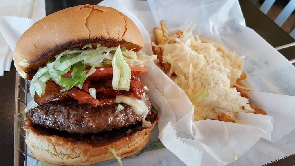 Epik Burger | restaurant | 12740 Atlantic Blvd #105, Jacksonville, FL 32225, USA | 9043747326 OR +1 904-374-7326