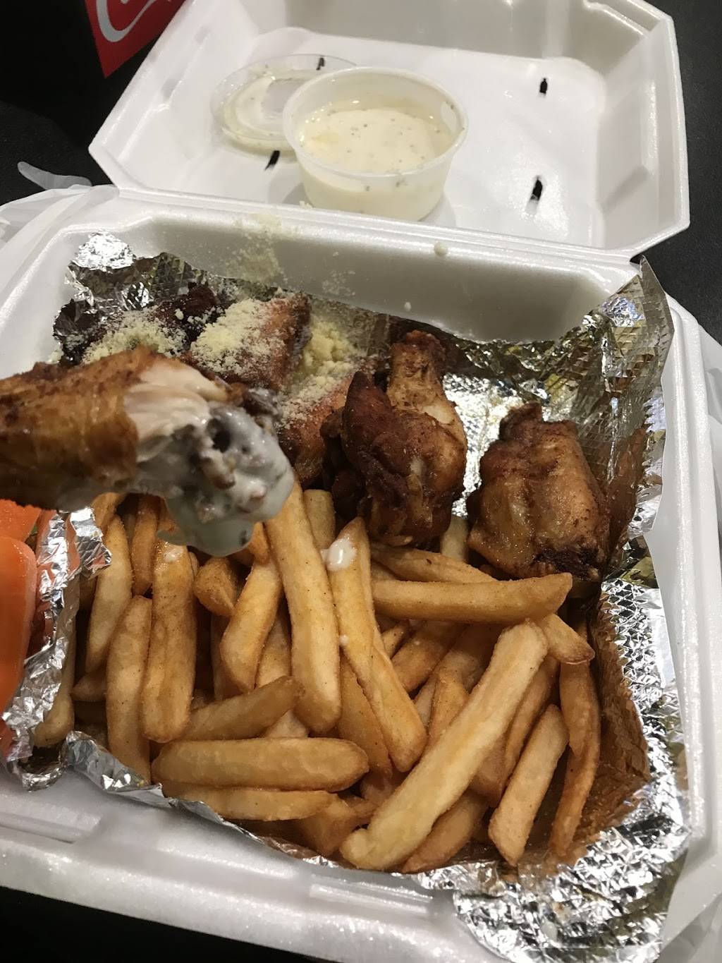 Pat’s Wow Wings | restaurant | 9739 N Sam Houston Pkwy E, Humble, TX 77396, USA | 2819135459 OR +1 281-913-5459