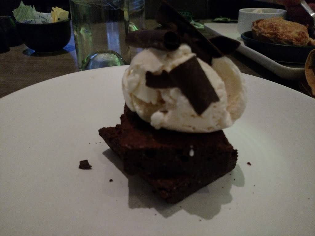 American Craft Kitchen & Bar | restaurant | 151 E Wacker Dr, Chicago, IL 60601, USA | 31256512344496 OR +1 312-565-1234 ext. 4496