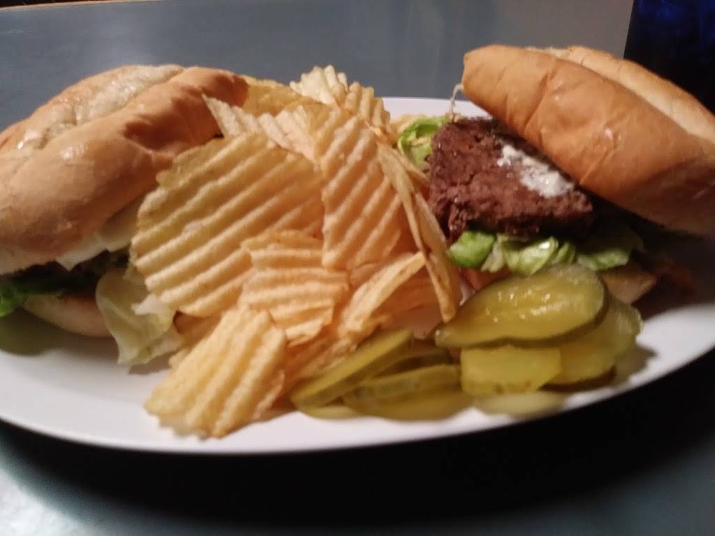 Knotty Pine Restaurant Llc | night club | 801 N Royal Ave, Front Royal, VA 22630, USA | 5406353064 OR +1 540-635-3064