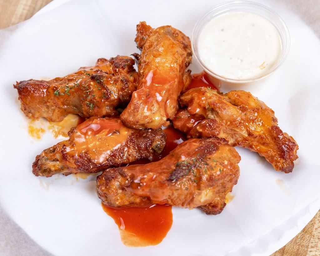 Valentines Pizzeria | restaurant | 239 E 203rd St, The Bronx, NY 10458, USA | 7186187773 OR +1 718-618-7773