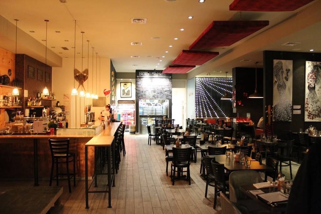 La Croisée des chemins | restaurant | 3701 Boulevard Fréchette, Chambly, QC J3L 0M8, Canada | 4505933336 OR +1 450-593-3336