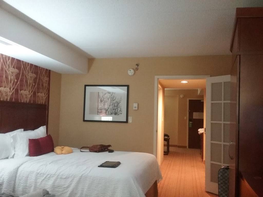 The Bistro – Eat. Drink. Connect.® | restaurant | 864 Exeter Rd, London, ON N6E 0A2, Canada | 5196800077 OR +1 519-680-0077