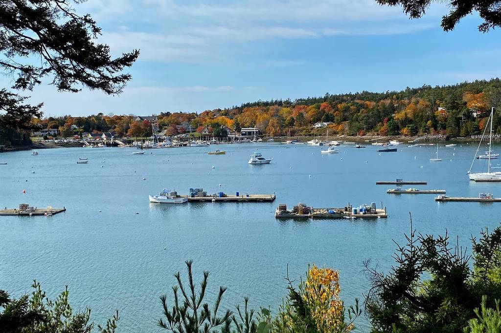 The NorEaster Pound & Market | restaurant | 10 Huntington Rd, Northeast Harbor, ME 04662, USA | 2072768035 OR +1 207-276-8035