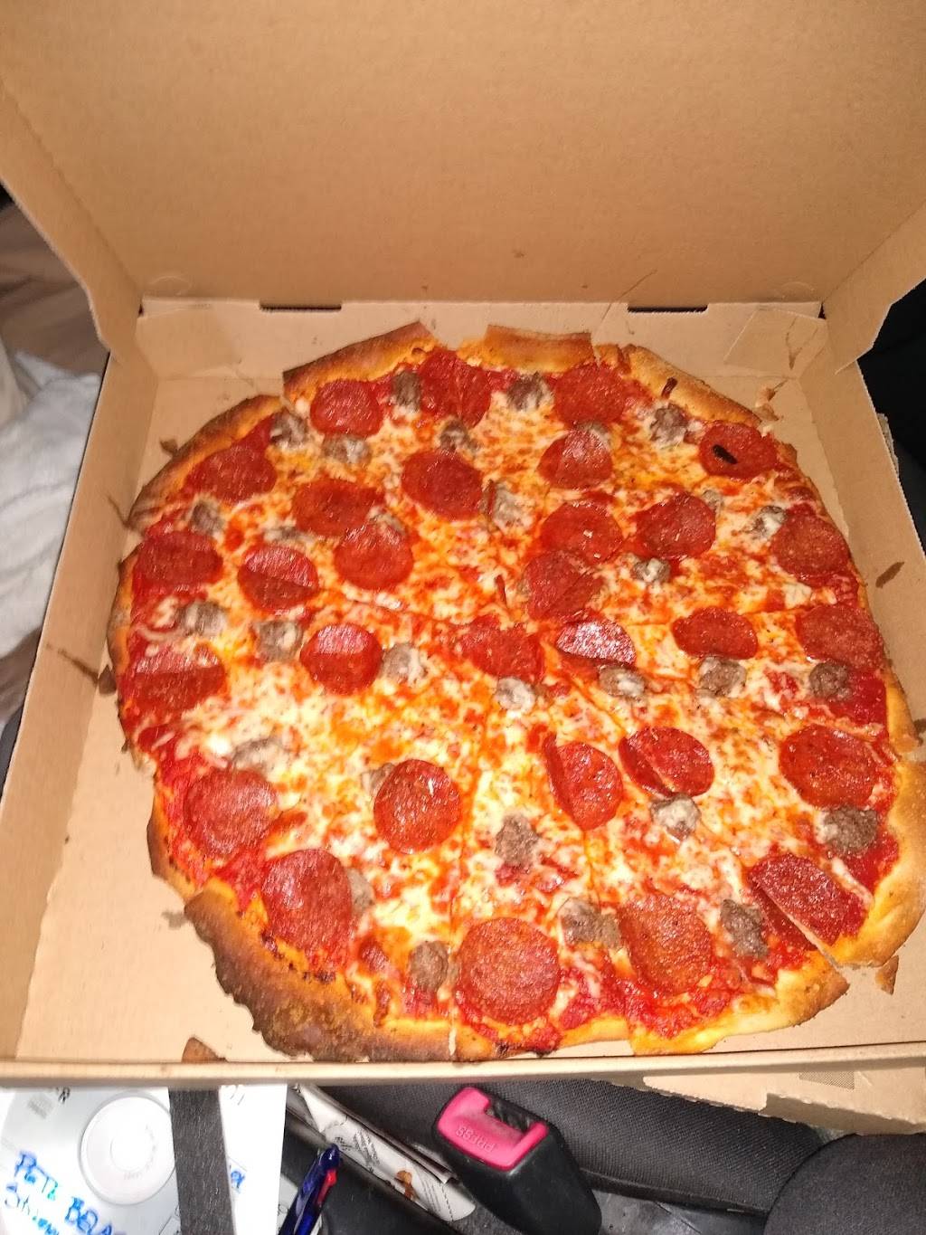 Chalet Pizza | meal delivery | 4316 Shady Oak Rd, Hopkins, MN 55343, USA | 9529355534 OR +1 952-935-5534