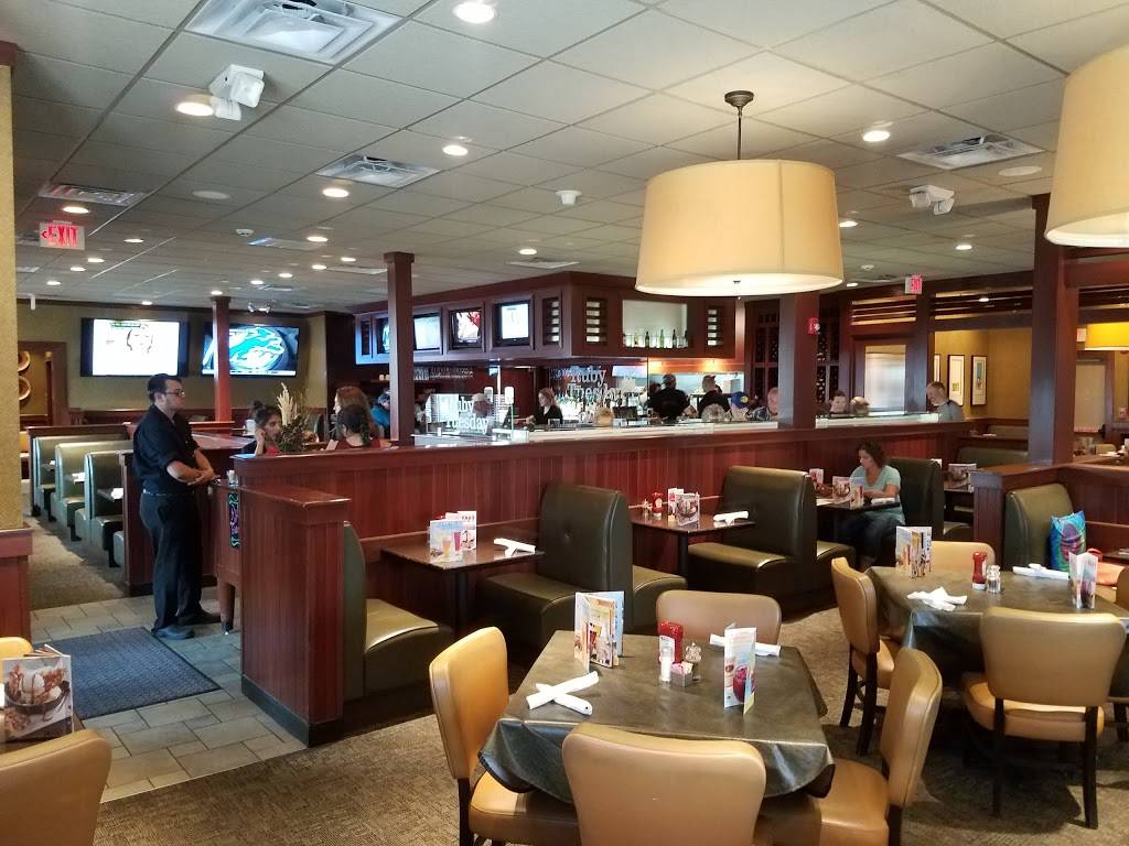 Ruby Tuesday | restaurant | 4900 86th St, Urbandale, IA 50322, USA | 5152784476 OR +1 515-278-4476