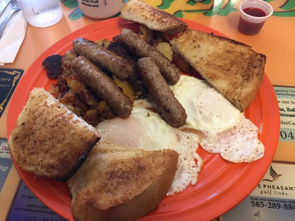 Pattys Place | restaurant | 33 N Main St, Canandaigua, NY 14424, USA | 5853969470 OR +1 585-396-9470