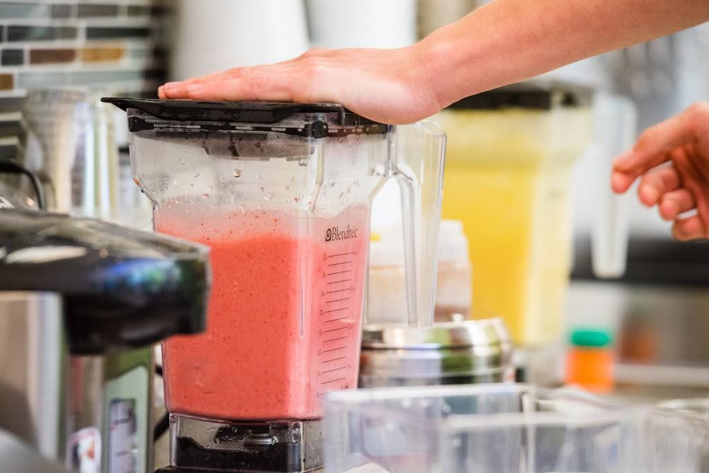 Paradise Smoothies | restaurant | 10910 Domain Dr #106, Austin, TX 78758, USA | 5123304498 OR +1 512-330-4498