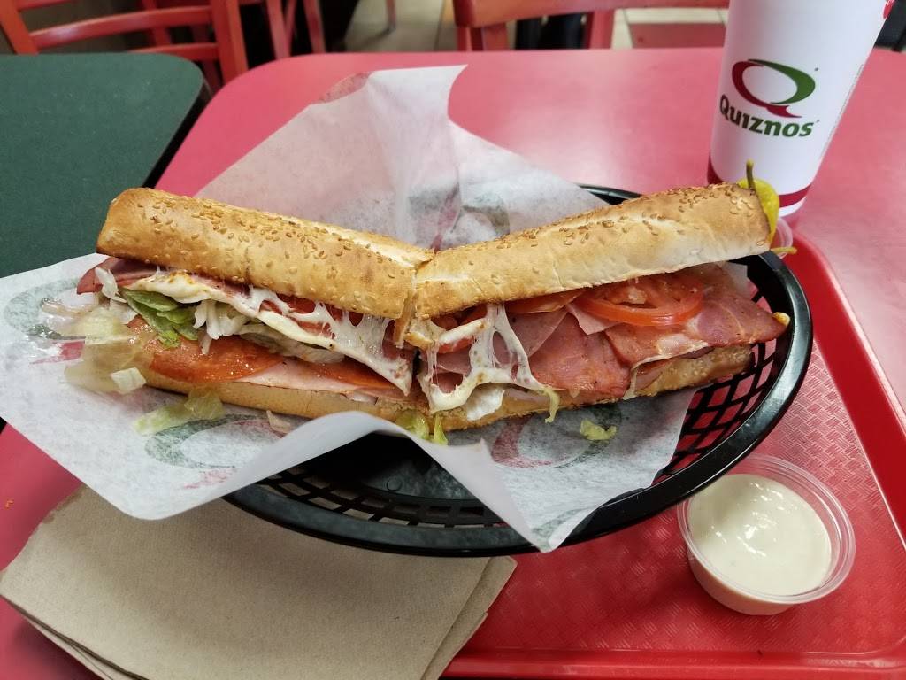 Quiznos | restaurant | Village Square, 1581 Greenbank Rd, Ottawa, ON K2J 4Y6, Canada | 6138255585 OR +1 613-825-5585