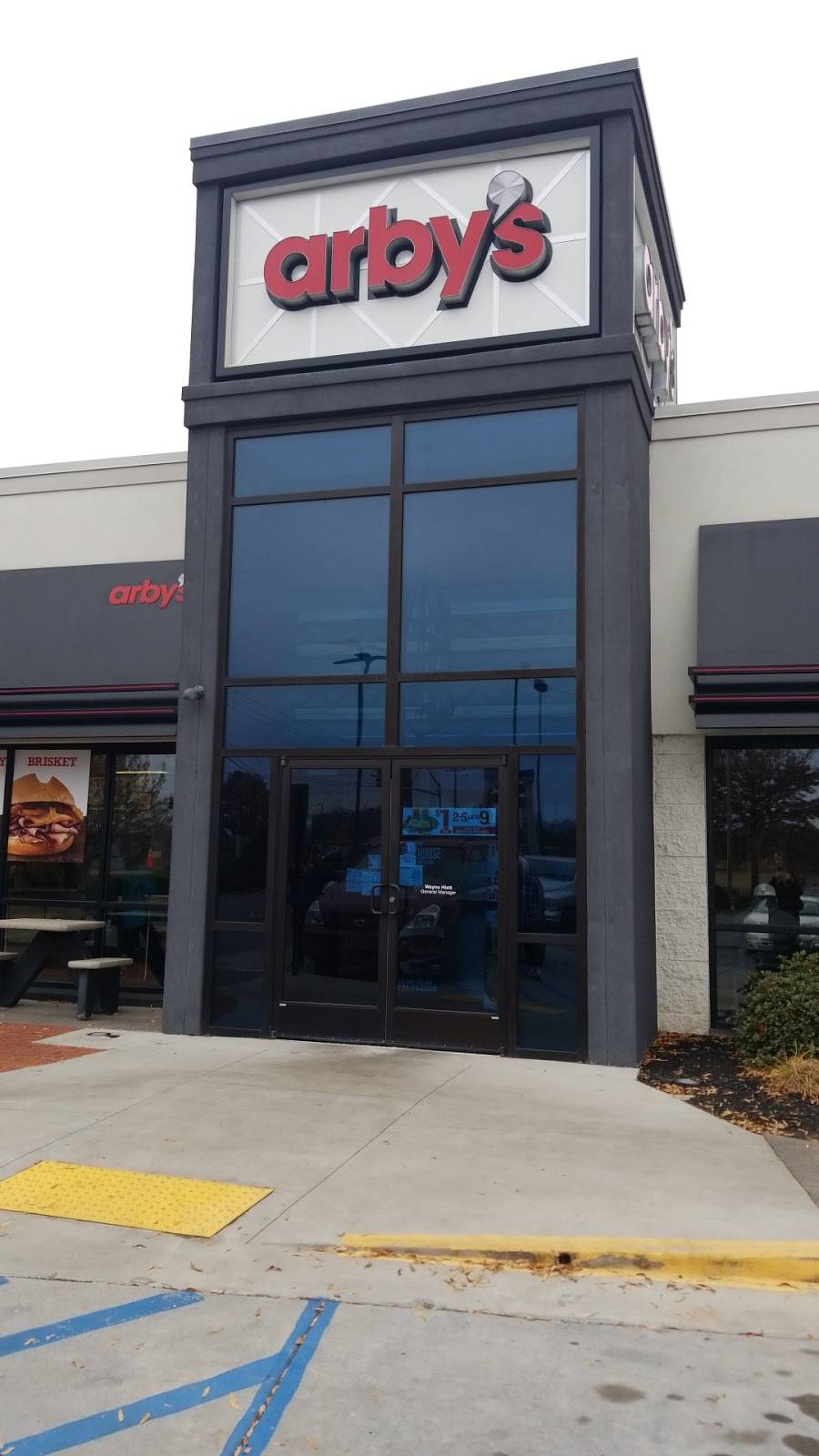 Arbys | restaurant | 101 Summit Square Blvd, Winston-Salem, NC 27105, USA | 3363772280 OR +1 336-377-2280