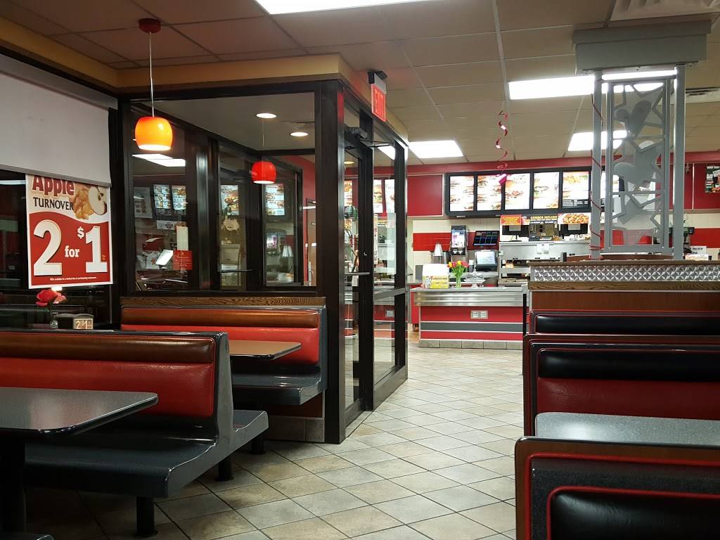 Hardees | restaurant | 913 E Main St, Galesburg, IL 61401, USA | 3093444558 OR +1 309-344-4558