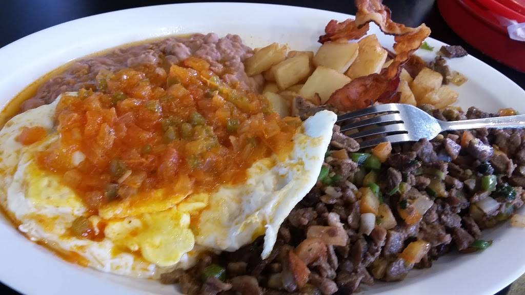 Salsas Mexican Restaurant | restaurant | 5929 Rittiman Rd, San Antonio, TX 78218, USA | 2106466696 OR +1 210-646-6696