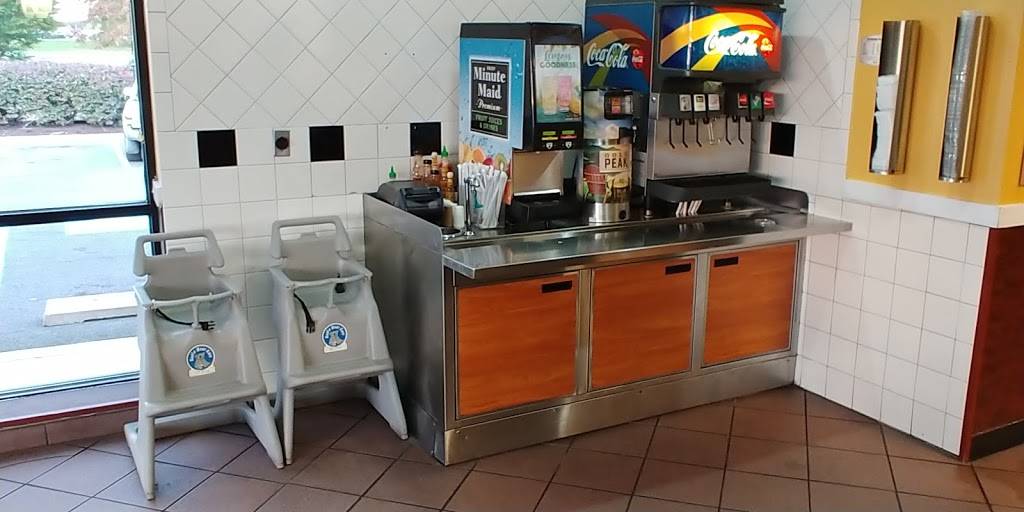 Boston Market | restaurant | 300, University Plaza, Newark, DE 19702, USA | 3024525120 OR +1 302-452-5120