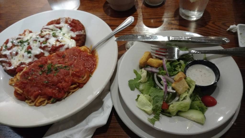 Giacomos Italian Restaurant | restaurant | 107 Mont Alto Rd, Fayetteville, PA 17222, USA | 7173520199 OR +1 717-352-0199