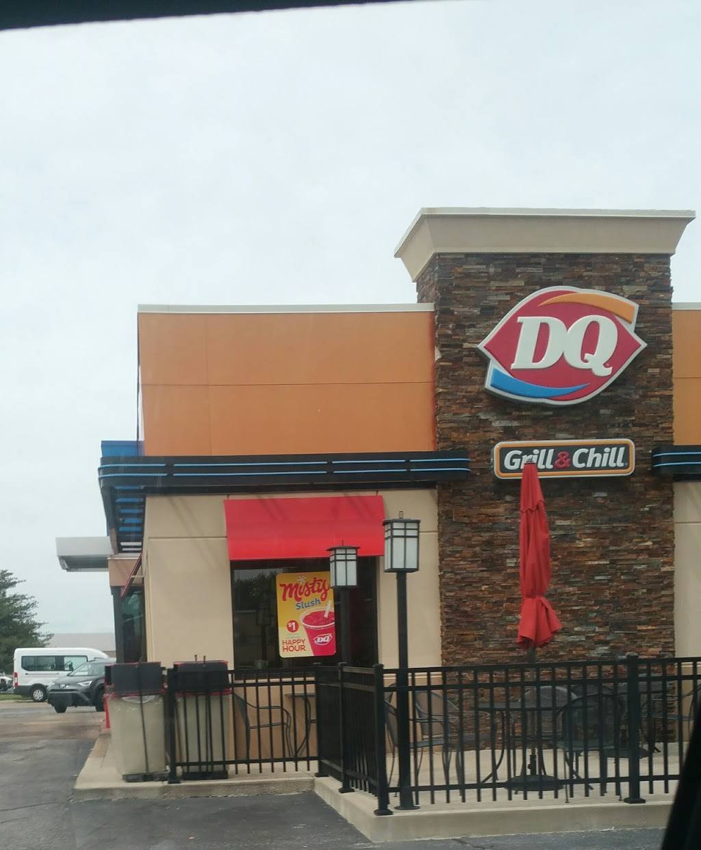 Dairy Queen Grill & Chill | restaurant | 5200 Division St, Evansville, IN 47715, USA | 8124770034 OR +1 812-477-0034