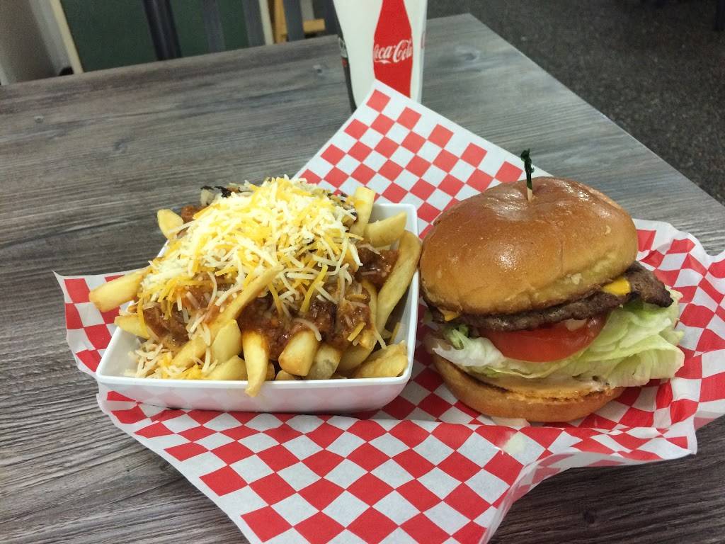 Strati Burgers | restaurant | 460 N Barranca Ave, Covina, CA 91723, USA | 6263310650 OR +1 626-331-0650