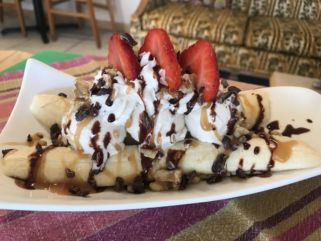 Love Café | restaurant | 39993 CA-41, Oakhurst, CA 93644, USA | 5596425683 OR +1 559-642-5683