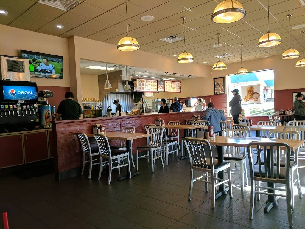 Wayback Burgers | restaurant | 71 Newtown Rd, Danbury, CT 06810, USA | 2039173987 OR +1 203-917-3987